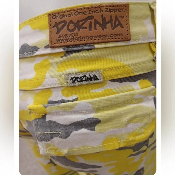 Dorinha Yellow Camo Skinny Flare Jeans Size 5 - Picture 3 of 7